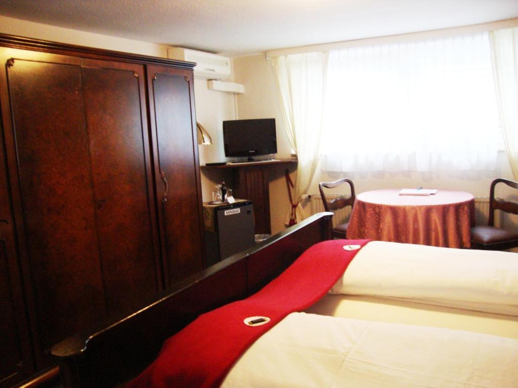 Haus Mooren, Hotel Garni Dusseldorf Room photo